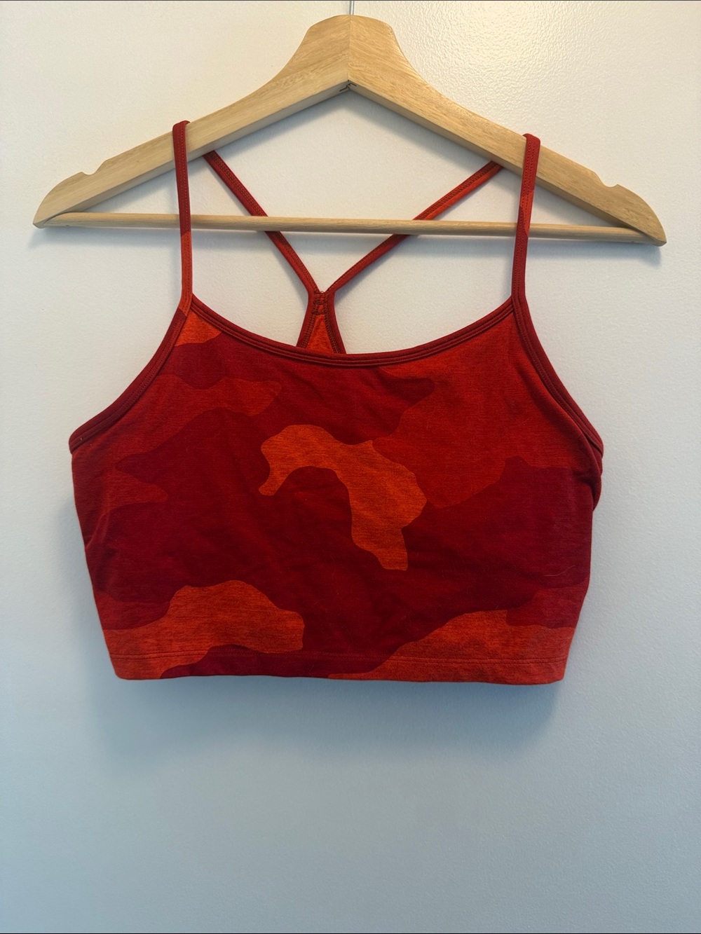 Fabletics Red Camo Seamless Bralette Racer Back Crop Top Size M